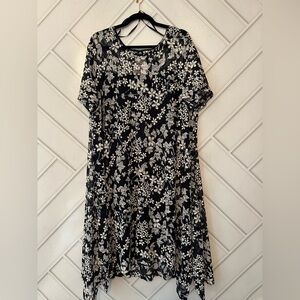 Roz & Ali Navy and White Floral Midi Dress
